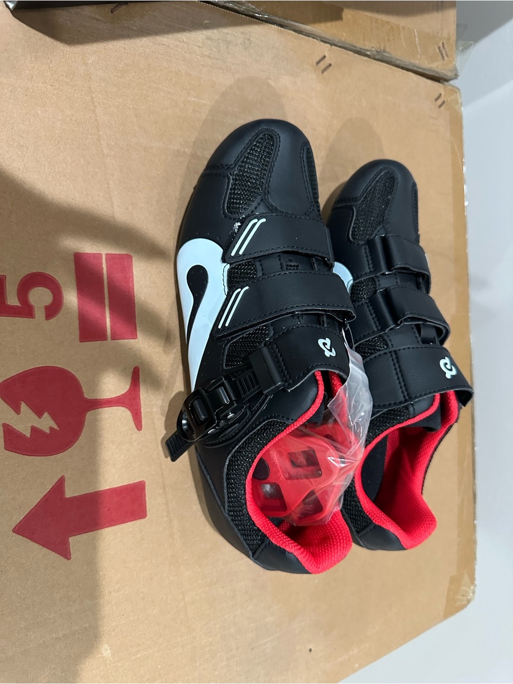 Adult (unisex) Black Cycling Shoes with White Accent - Size 9